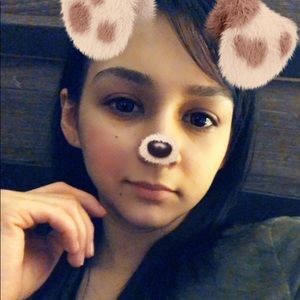 Meet your Posher, Crystal